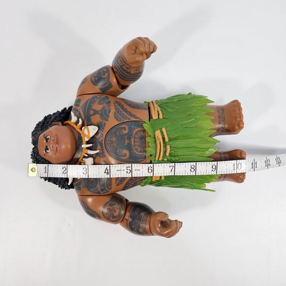Disney Moana Swing 'n Sounds Maui Figure without Fishhook Accessory (Working) - Picture 8 of 8